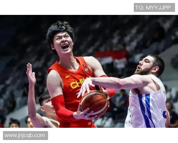 八国赛精彩对决中国男篮迎战伊朗队全力争胜展现实力与团结